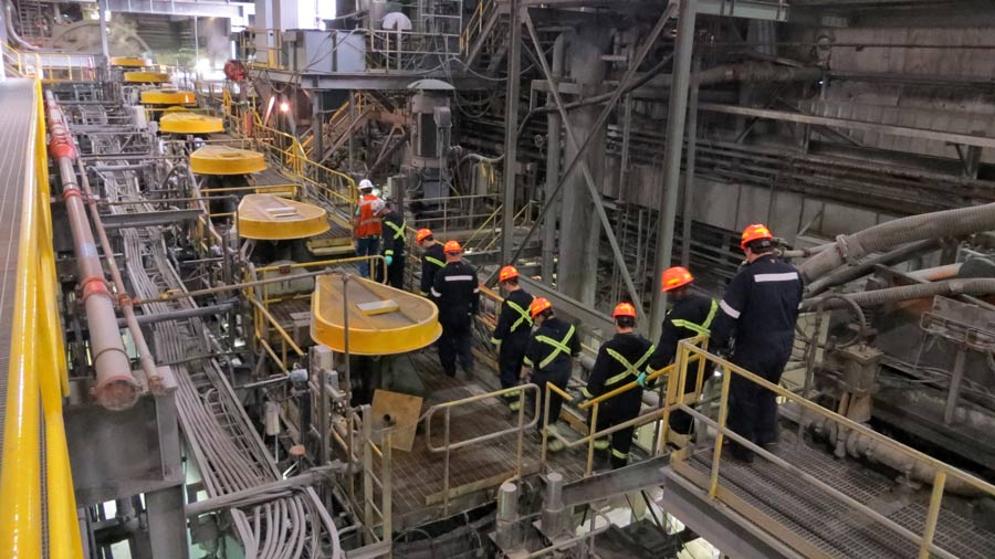 Students touring a POGO mine